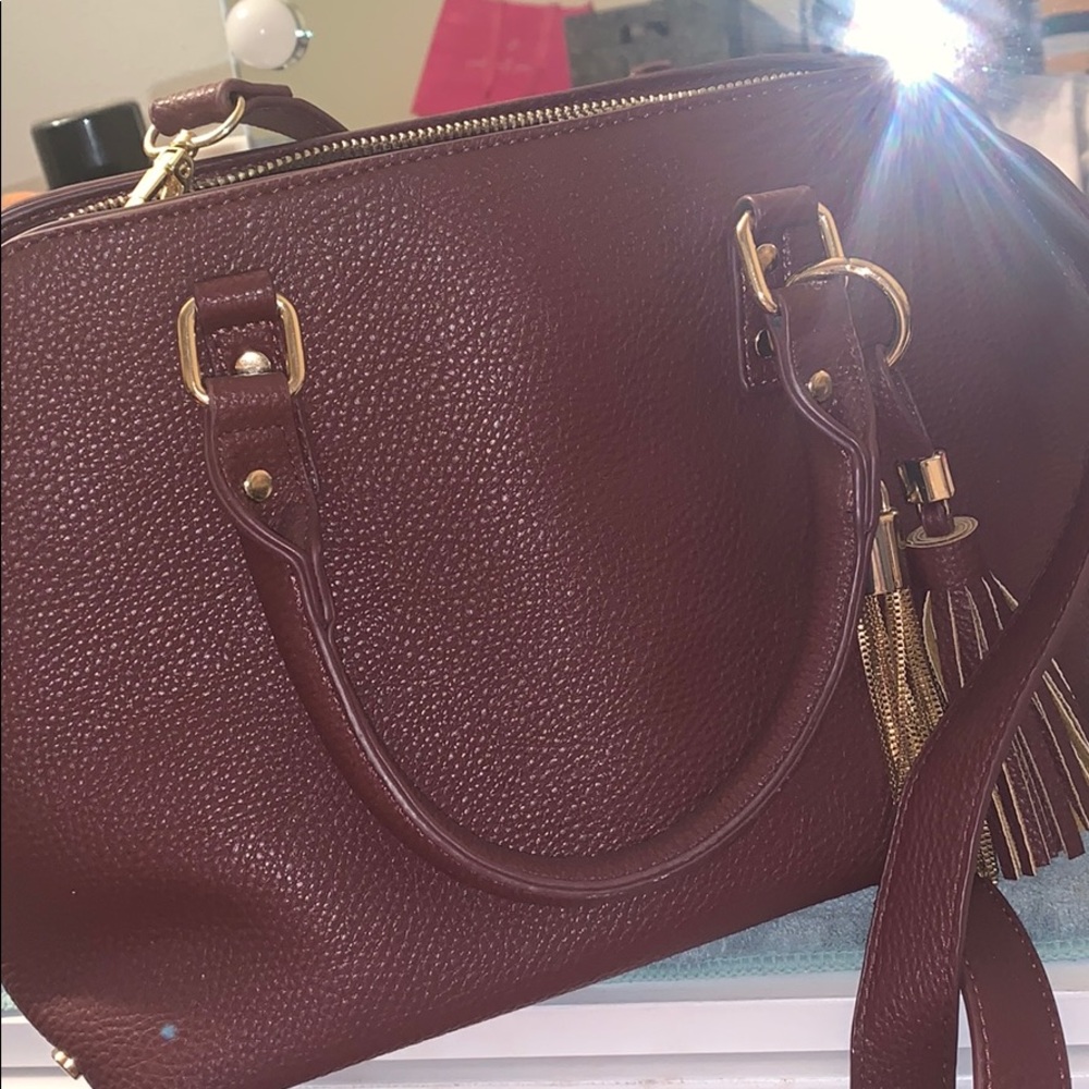 3 SECTION SHOULDER BAG - Charming Charlie